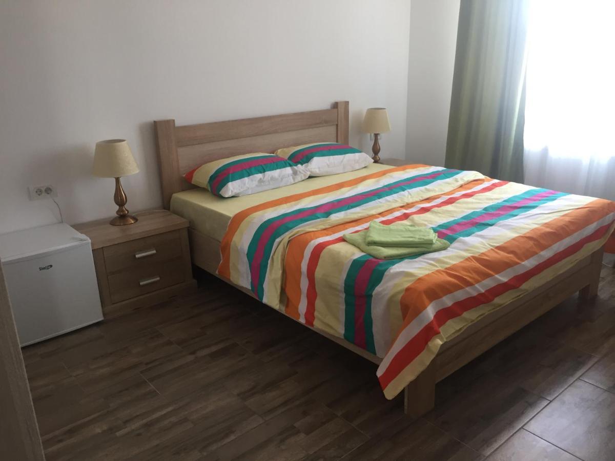 Sunshine Apartments Неводарі Екстер'єр фото